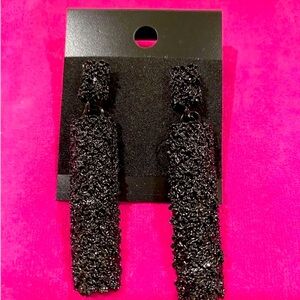 Elegant Black Textured Earrings